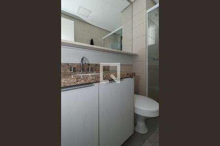Banheiro da Suíte de apartamento à venda com 2 quartos, 120m² em Passo D’areia, Porto Alegre
