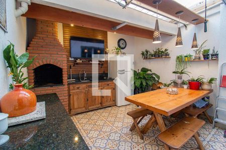 Casa à venda com 4 quartos, 198m² em Penha de França, São Paulo