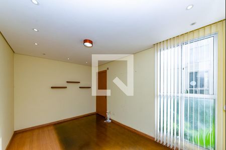 Sala de apartamento para alugar com 2 quartos, 48m² em Chácara Cotia, Contagem