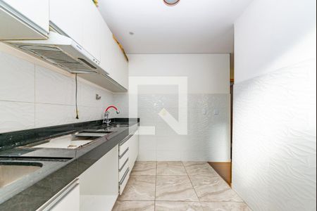 Cozinha de apartamento para alugar com 2 quartos, 48m² em Chácara Cotia, Contagem
