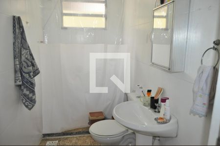 Banheiro de casa à venda com 3 quartos, 75m² em Piedade, Rio de Janeiro