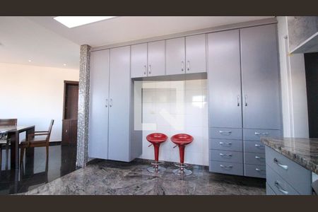 Cozinha de apartamento para alugar com 4 quartos, 290m² em Jardim Avelino, São Paulo