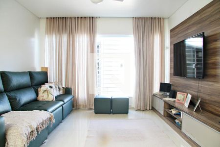 Sala de casa para alugar com 3 quartos, 240m² em Parque Renato Maia, Guarulhos