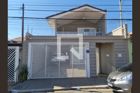 Fachada de casa para alugar com 3 quartos, 240m² em Parque Renato Maia, Guarulhos