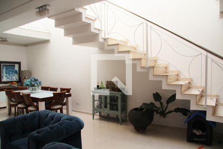 Sala de casa para alugar com 3 quartos, 240m² em Parque Renato Maia, Guarulhos