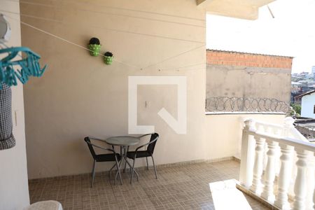 Área de Serviço de casa à venda com 2 quartos, 180m² em Parque Maracanã, Contagem