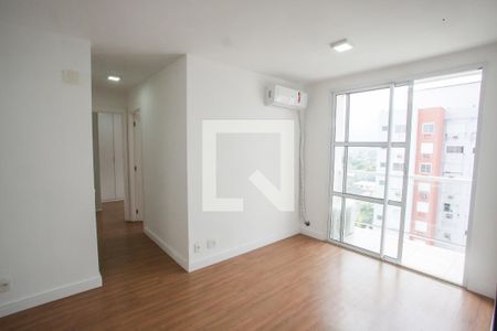 Sala de apartamento para alugar com 2 quartos, 56m² em Jacarepaguá, Rio de Janeiro