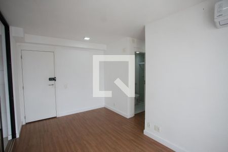Sala de apartamento para alugar com 2 quartos, 56m² em Jacarepaguá, Rio de Janeiro