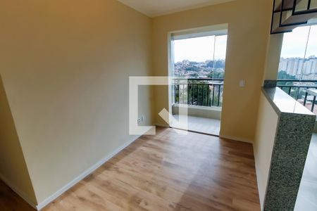 Sala de apartamento para alugar com 2 quartos, 43m² em Jardim Tres Irmaos, Taboão da Serra