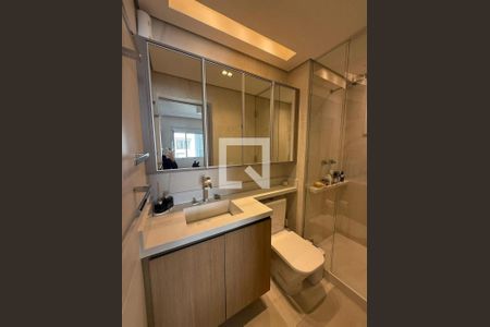 Banheiro suíte foto 1 de apartamento à venda com 3 quartos, 61m² em Parque Sao Domingos, São Paulo