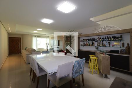Sala de casa à venda com 3 quartos, 217m² em Vila Scarpelli, Santo André