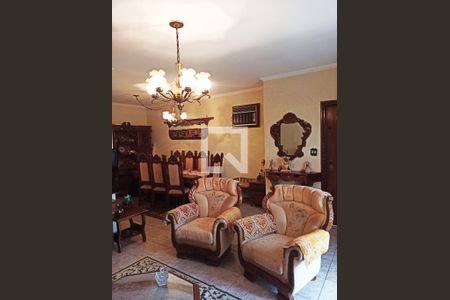 Sala de casa à venda com 4 quartos, 253m² em Vila Pereira Barreto, São Paulo