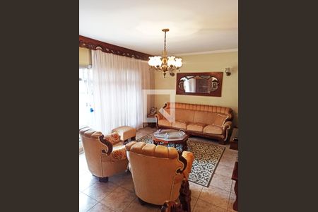 Sala de casa à venda com 4 quartos, 253m² em Vila Pereira Barreto, São Paulo