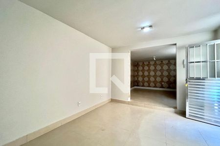 Sala/Quarto de casa para alugar com 1 quarto, 40m² em Parque Jabaquara, São Paulo