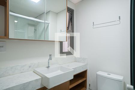 Banheiro de kitnet/studio para alugar com 1 quarto, 25m² em Consolação, São Paulo