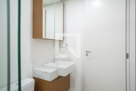 Banheiro de kitnet/studio para alugar com 1 quarto, 26m² em Consolação, São Paulo