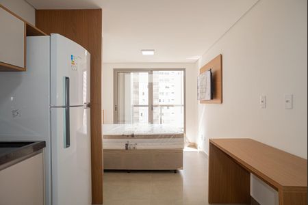 Sala/Quarto de kitnet/studio para alugar com 1 quarto, 23m² em Consolação, São Paulo