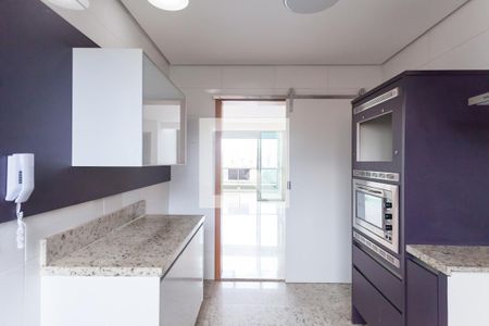 Cozinha de apartamento à venda com 4 quartos, 180m² em Estoril, Belo Horizonte