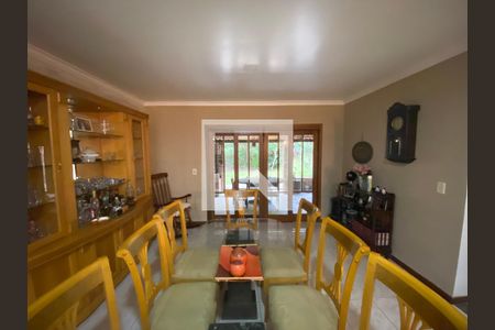 Casa à venda com 4 quartos, 361m² em Tristeza, Porto Alegre