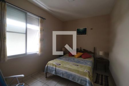 Quarto de apartamento para alugar com 2 quartos, 107m² em Jardim Vitoria, Guarujá