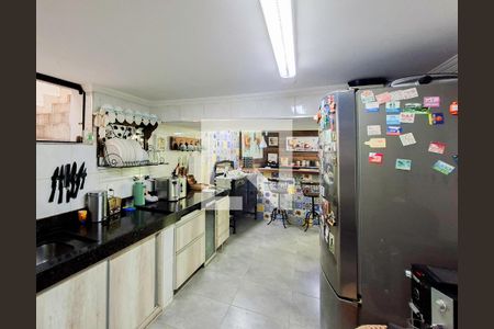 Cozinha de casa à venda com 3 quartos, 560m² em Concórdia, Belo Horizonte