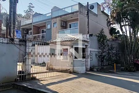 Fachada de casa de condomínio à venda com 3 quartos, 180m² em Taquara, Rio de Janeiro