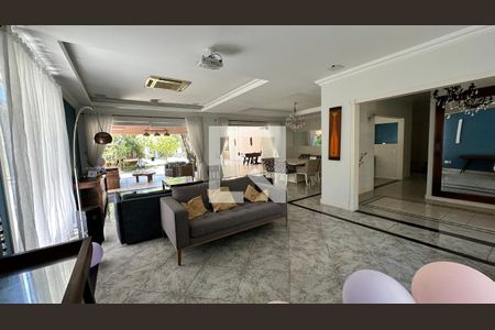 Sala de casa para alugar com 5 quartos, 800m² em Barra da Tijuca, Rio de Janeiro