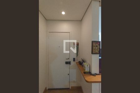 Hall de entrada de apartamento à venda com 2 quartos, 77m² em Vila Ipê, Campinas
