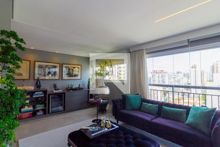 Sala de Estar de apartamento à venda com 4 quartos, 213m² em Santo Amaro, São Paulo