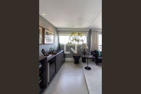 Sala de Estar de apartamento à venda com 4 quartos, 213m² em Santo Amaro, São Paulo