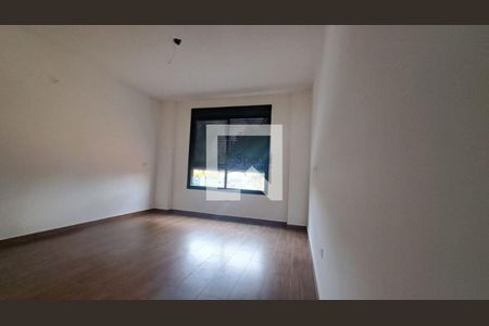 Casa à venda com 3 quartos, 210m² em Vila Santa Isabel, São Paulo