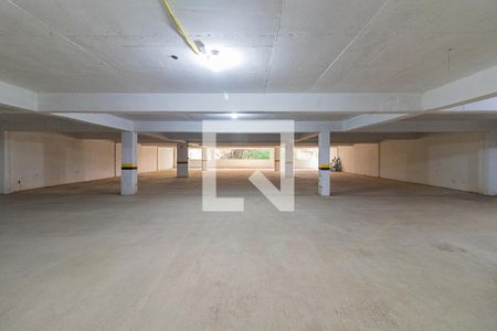 Garagem de apartamento à venda com 3 quartos, 53m² em Cavalhada, Porto Alegre