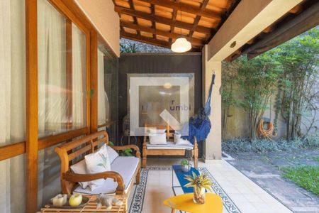 Casa à venda com 3 quartos, 341m² em Jardim dos Estados, São Paulo