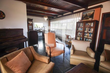 Sala de casa à venda com 3 quartos, 500m² em Jardim Londrina, São Paulo