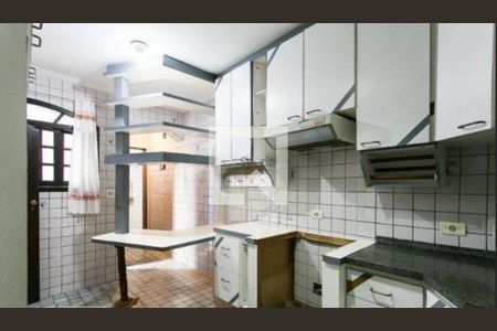 Casa à venda com 2 quartos, 180m² em Vila Carrão, São Paulo