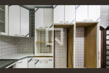 Casa à venda com 2 quartos, 180m² em Vila Carrão, São Paulo