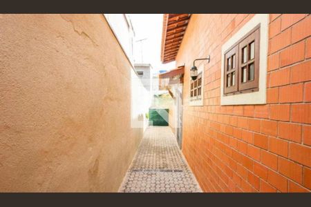 Casa à venda com 3 quartos, 280m² em Vila Carrão, São Paulo