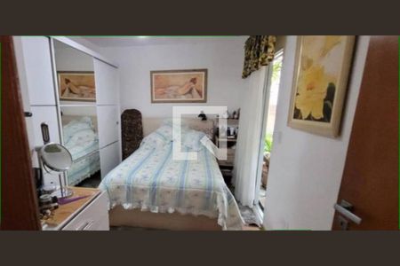 Casa à venda com 3 quartos, 100m² em Vila Carrão, São Paulo