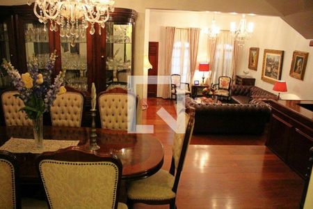 Casa à venda com 5 quartos, 400m² em Mooca, São Paulo