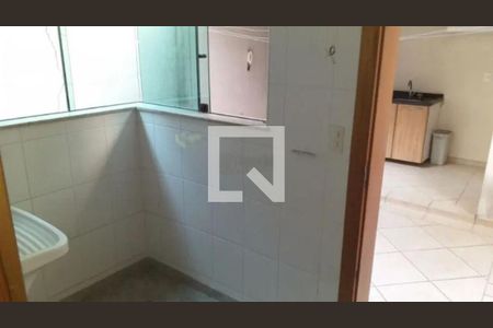 Casa à venda com 3 quartos, 240m² em Vila Regente Feijó, São Paulo