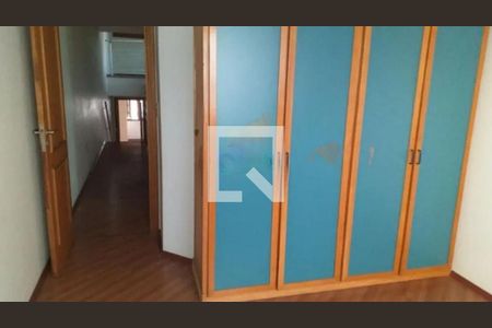 Casa à venda com 3 quartos, 240m² em Vila Regente Feijó, São Paulo