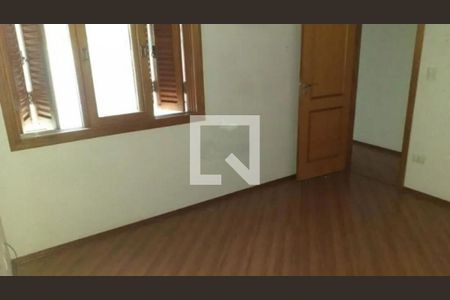 Casa à venda com 3 quartos, 240m² em Vila Regente Feijó, São Paulo