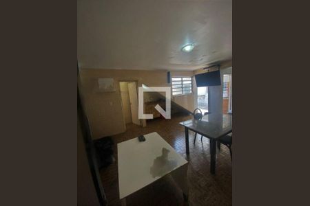 Casa à venda com 3 quartos, 330m² em Vila Lucia Elvira, São Paulo