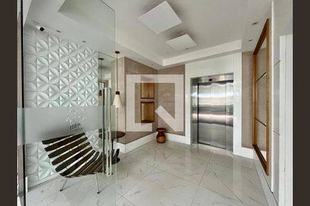 Hall de apartamento para alugar com 3 quartos, 90m² em Jacarepaguá, Rio de Janeiro