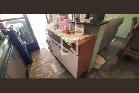 Cozinha de apartamento à venda com 2 quartos, 51m² em São Pedro, Osasco