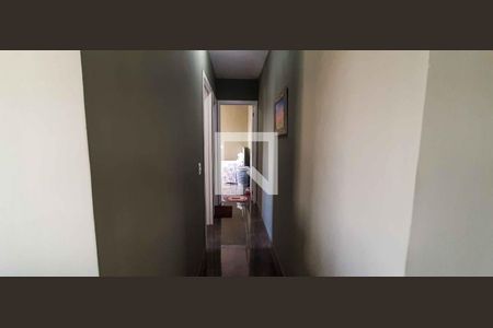 Corredor de apartamento à venda com 2 quartos, 51m² em São Pedro, Osasco