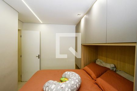 Quarto de apartamento à venda com 1 quarto, 60m² em Vila Amaral, Belo Horizonte