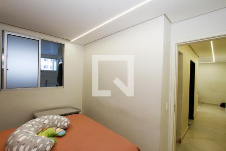 Quarto de apartamento à venda com 1 quarto, 60m² em Vila Amaral, Belo Horizonte
