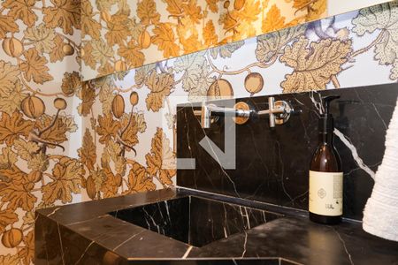 Lavabo de apartamento para alugar com 1 quarto, 70m² em Panamby, São Paulo