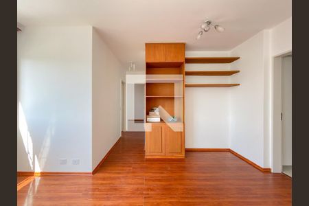 Sala de apartamento para alugar com 3 quartos, 84m² em Butantã, São Paulo